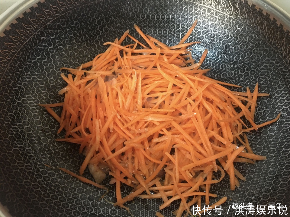 中薪|冬天吃白菜不如吃此菜，二块钱一斤，杀菌消食，老人孩子要多吃