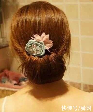 脸蛋|女子就要勤快一点，这样扎头发，男票能不喜欢吗?