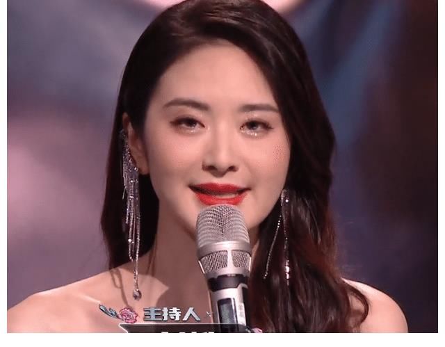 芒果台|给机会不珍惜?湖南台女主持失误频频,曾在《浪姐》吐槽不受重视