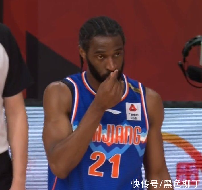 遼寧又贏了!楊鳴率隊12分拿下,阿的江發怒,一戰被打回原形