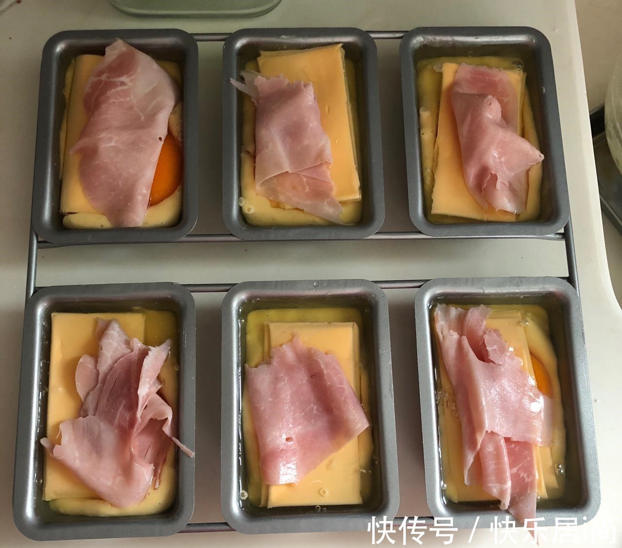 不加一滴水，用牛奶和鸡蛋做成的小面包，好吃又营养，奶香味十足！