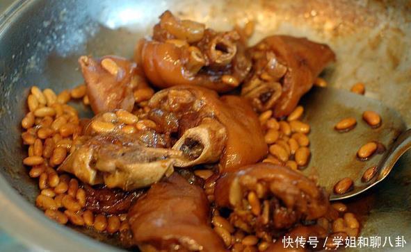 炖猪蹄,牢记“3个”小窍门,猪蹄味道香,无腥臭味,软烂美味
