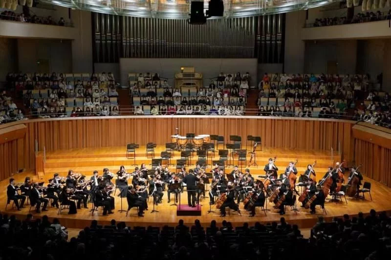 北京交响乐团乐季开幕音乐会在国家大剧院上演