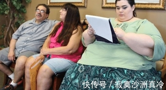 女子|女子重达580斤，减肥后的样子惊艳众人，男友庆幸没分手