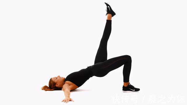 动作|95后健身博主,从瑜伽到力量训练,让她拥有91、59、96的三围