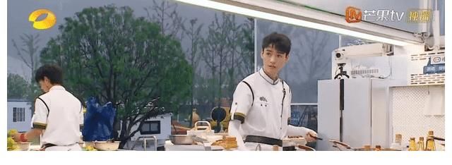 宁静|龚俊正式退出：干最累的活却没有镜头，输了曝光但赢了口碑