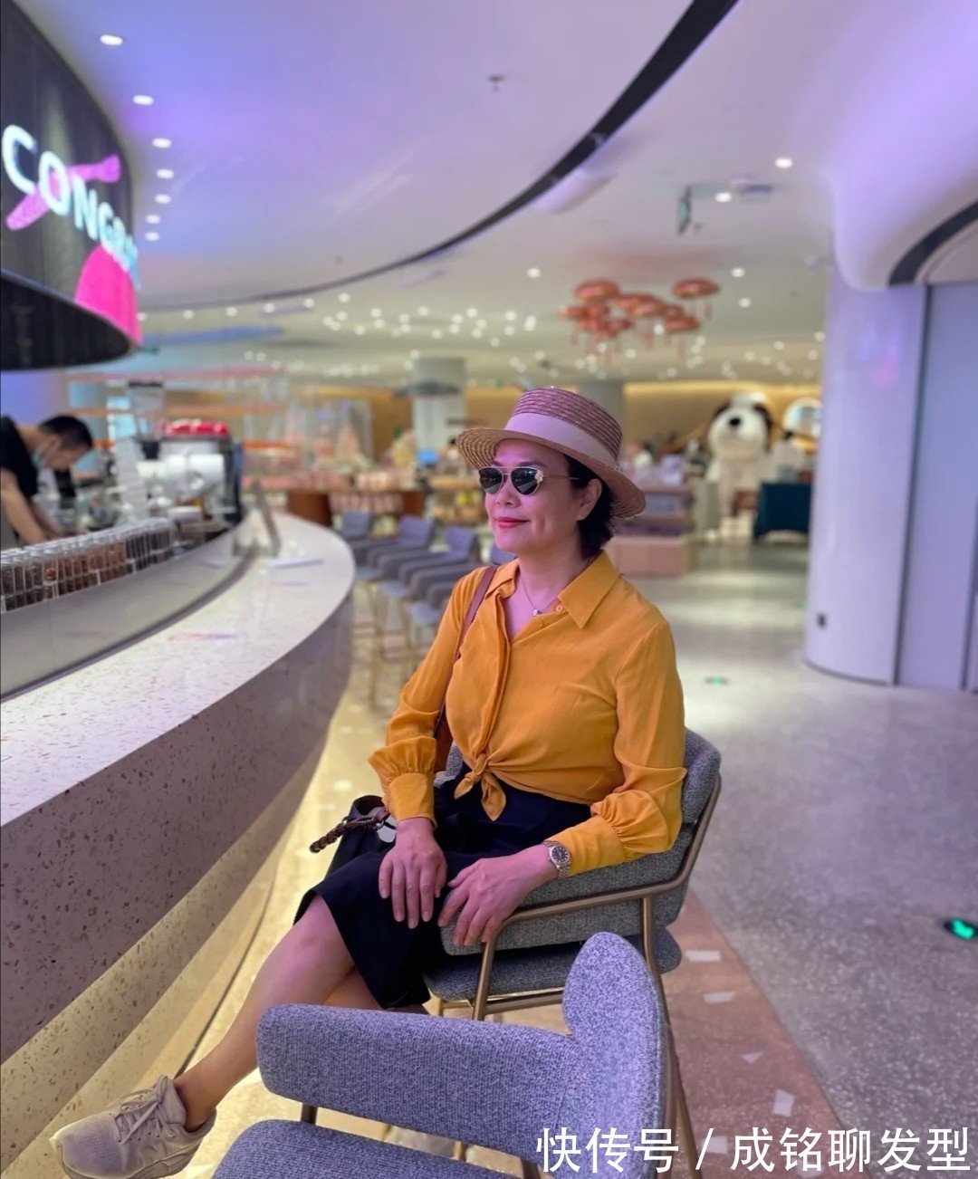 衬衫|时尚与年纪无关,这位60岁的奶奶穿搭真实不装嫩,从容老去更优雅