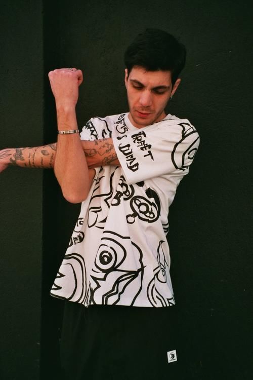 都2021年了，欧洲滑板品牌你只知道PALACE?