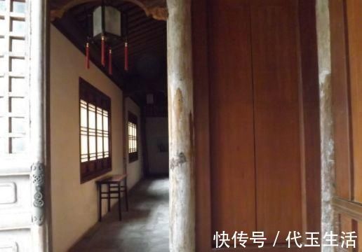 豪宅|江南一稀世豪宅：全都用“帝王木”搭建，此木200年才长成一棵！