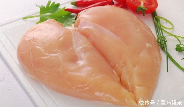 杏鲍菇炒鸡丁，爽口弹牙，营养美味，制作简单家常，味道一级棒