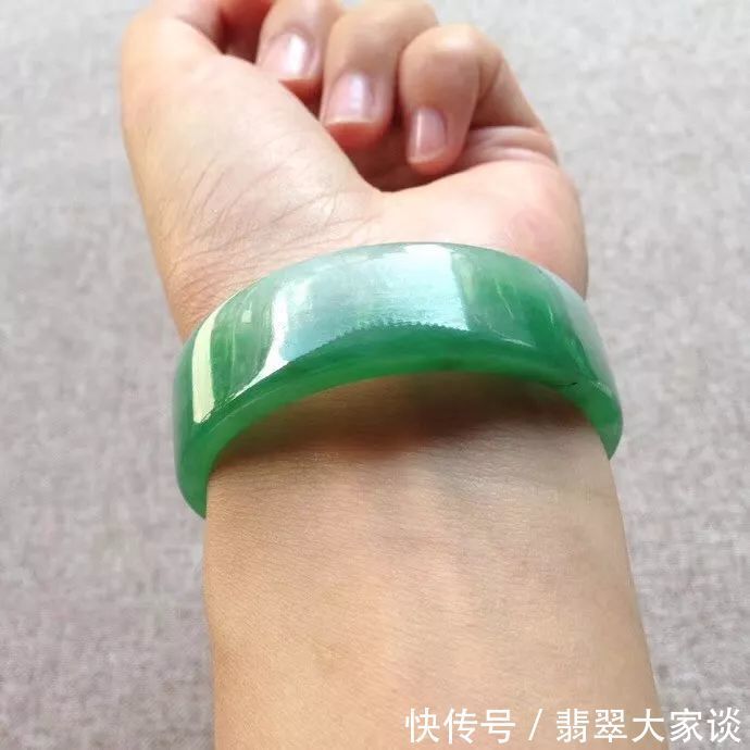  手镯|翡翠手镯那些事！这应该是最全、最详细的介绍！