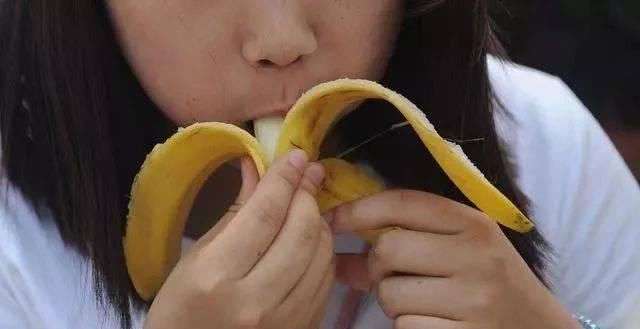 膳食纤维|便秘“终结者”公布,并不是香蕉,隔三差五吃点,或可排出老宿便