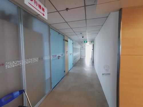 德阳|钢铁般意志的德阳打工人，在五洲广场打工比在汇通大厦更尊贵？