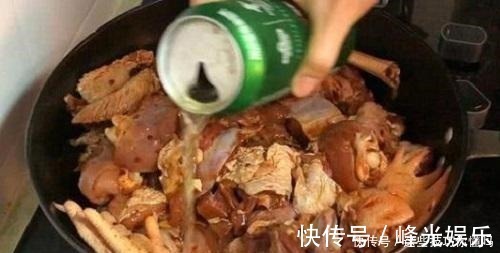 炖鸡|别再用凉水或开水炖鸡了,学会这招,鸡肉鲜嫩,鸡汤更香浓!
