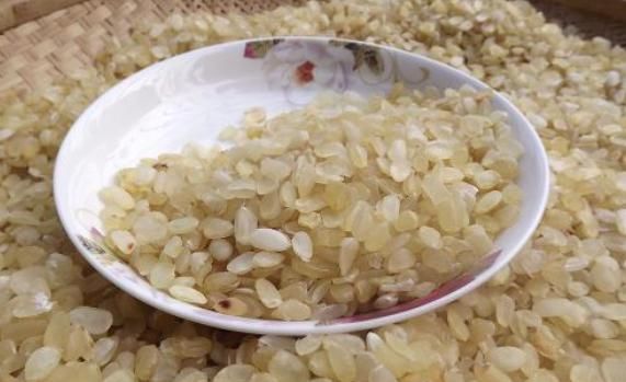 女性40歲以后，少用化妝品，多吃4種堿性食物，皮膚又白又嫩