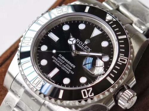 劳力士水鬼名气大，欧米茄海马性价比高，是你你选谁