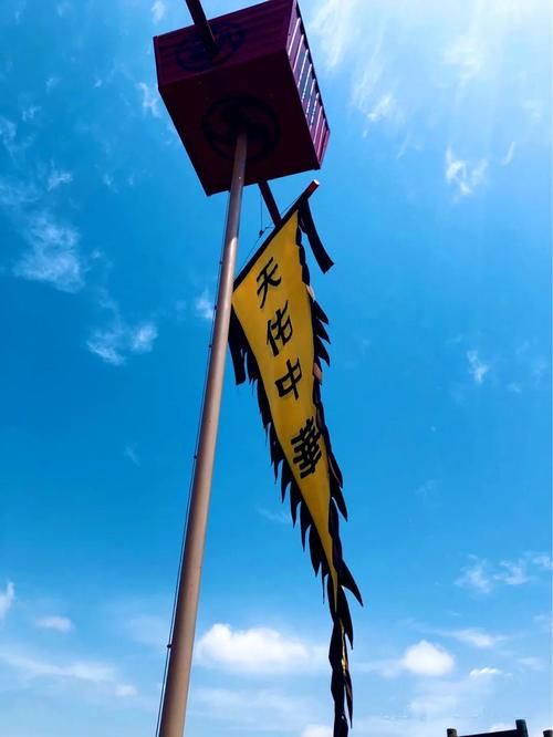  诗意|诗意才情｜刀劈摩天崖，巨笔写春秋！