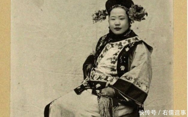 紫禁城|法国人镜头下的清朝女子,看看紫禁城的宫女长什么样?