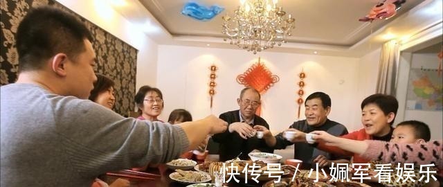 流水账!中秋节日记怎么写?千万别怎么过得怎么写,那就成流水账了