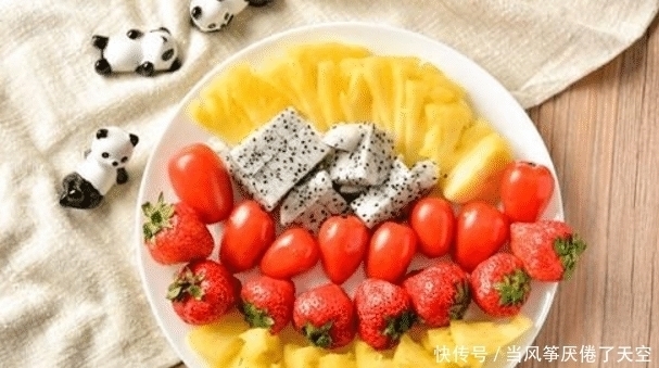 圣女果|孕妇常吃这4种食物,可以让腹中的胎儿皮肤变白,你有在吃吗