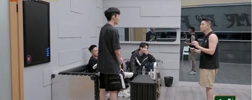 赵文卓|黄贯中邀请瑞奇加入部落却被当面拒绝，瑞奇直言：我想跳出舒适圈