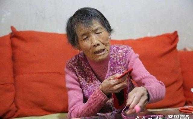 穿针引线|家有老手艺丨一双巧手绣鲁艺,82岁穿针引线爱绣花