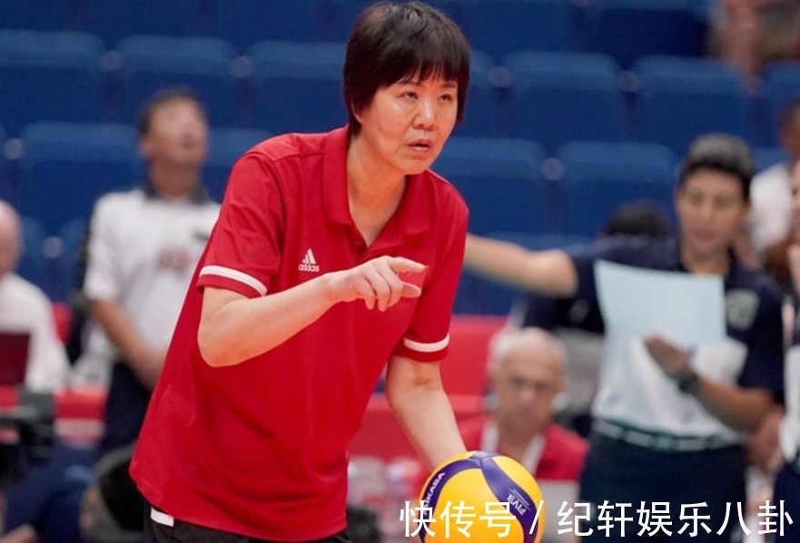 排球|女排天才毁约赴美深造,郎平镜头前哽咽声明,宣布她被永久除名