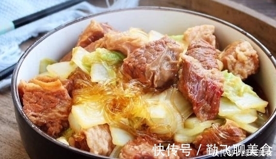 塞牙|炖牛肉咬不动?只需加点它,炖出来的牛肉入口即化,而且不塞牙