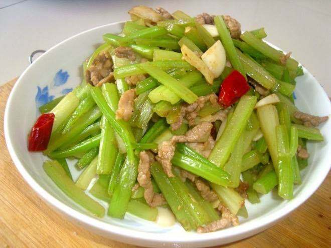 女性|女性要想皮肤变好,三种食物离不开,减脂瘦身皮肤好