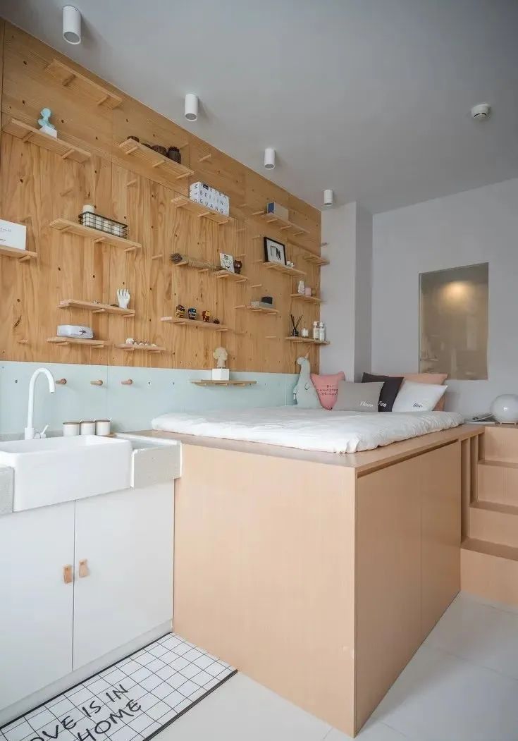 卧室|小卧室别再装榻榻米了,人家聪明人都这样设计,照样美观又实用!