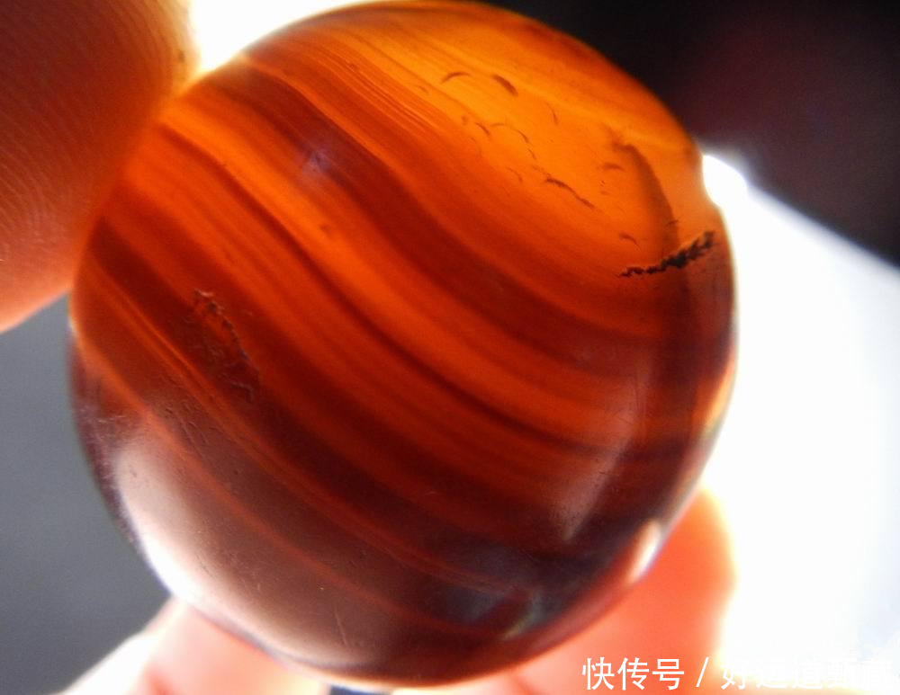 游丝|千种玛瑙万种玉,缠丝玛瑙色带细如游丝,温润半透,油润透明(一)