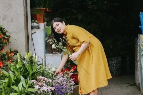 胎动|怀孕后,孕妈若有4种表现,恭喜,腹中可能是个“小棉袄”