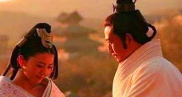 雍纠&丈夫和父亲只能活一个,她用一句话解决,还诞生一成语沿用至今