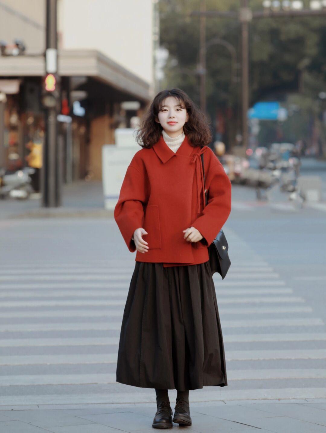 百搭 这些才是“毛呢外套”的高级穿法,优雅精致又百搭,舒适温柔