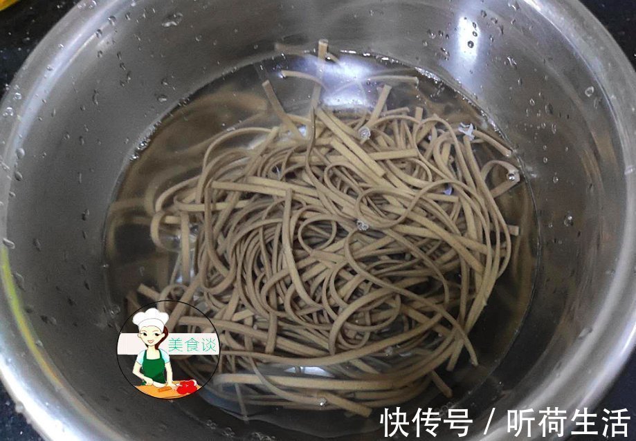 天冷了，儿子早餐就馋这面，鲜甜营养，一碗下肚超满足，不饿肚子