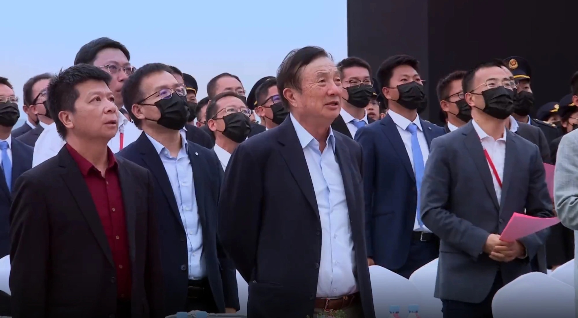 办事处|任正非到华为办事处,经理带豪车接驾被痛骂,任正非:华为不需要“会做人”的干部