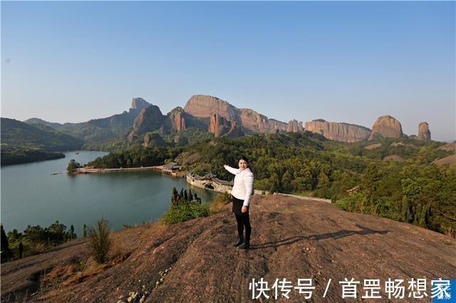 老人峰|上饶有一座灵动的龟山，呆萌的横卧在弋阳，引起游客纷纷打卡拍照