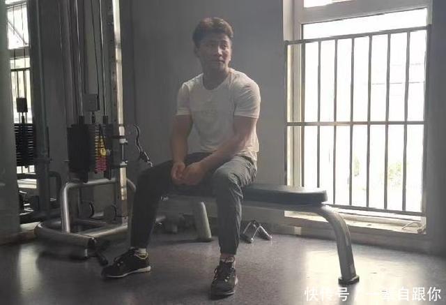 重量|健身男孩太壮了,穿上衣服都藏不住,怎么做到穿衣显瘦、脱衣有肉