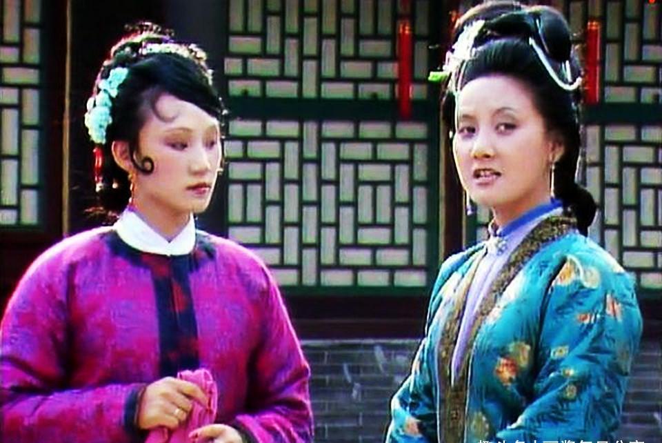 小妾!红楼梦:尤二姐和秋桐都是贾琏小妾,为什么对凤姐的称呼不一样?