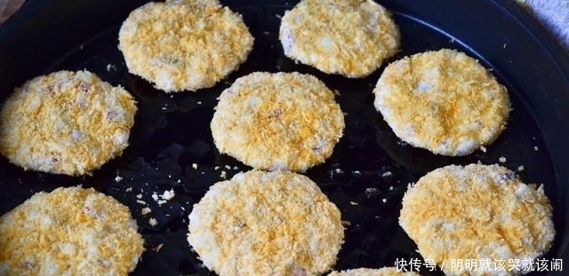 山药加入苹果,做好吃的小零食,一口一个,比蛋糕健康多了,特香