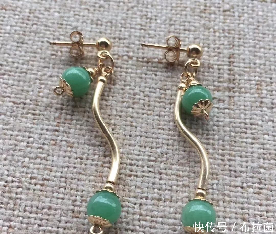 这个翡翠耳环很便宜,大家帮我看看送给母亲合适吗?