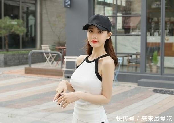 长心|街拍:干练性感俊美的妹子,搭配长心,靓丽迷人显腿长!