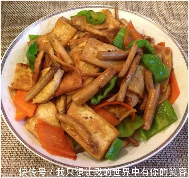 入口鲜香几道家常美食,有荤有素,好吃入味,家人吃的津津有味