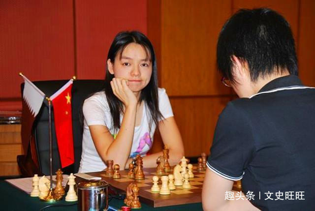诸宸|中国天才棋手,不顾反对远嫁中东,为爱情改国籍，一夫多妻都能忍