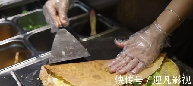 莴苣|想吃煎饼果子，不用出去买，一个平底锅在家制作比外面卖的好吃