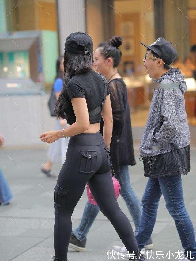 子女生 收放得体的打底裤更加清新靓丽,大方耐看尽显青春美感,时髦美丽