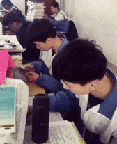 |搞笑GIF:好了 表演结束了 同学们都辛苦了