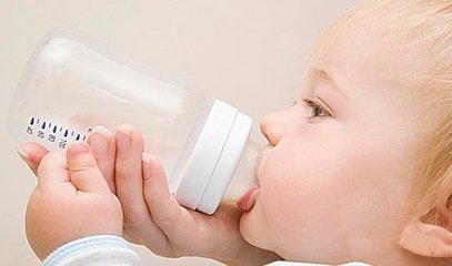 女宝|爸妈有这几种行为一定得改 不然当心传染宝宝