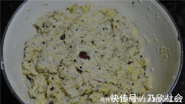 小姐姐|减肥也能吃主食!用5种食材做杂粮包,比白面馒头香,越吃越瘦!