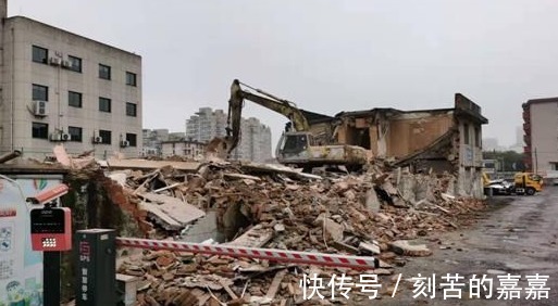 市中心|五年后，“楼梯房”和“电梯房”究竟谁更值钱内行人3点概括